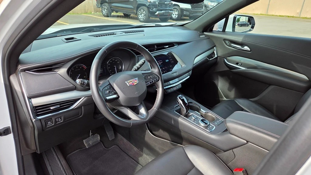 2022 Cadillac XT4 - Image 14 of 31