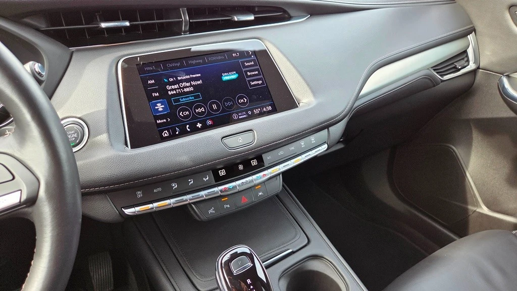 2022 Cadillac XT4 - Image 25 of 31