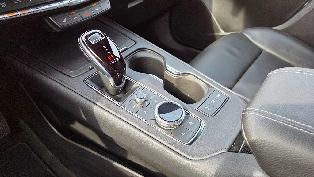 2022 Cadillac XT4 - Image 28 of 31