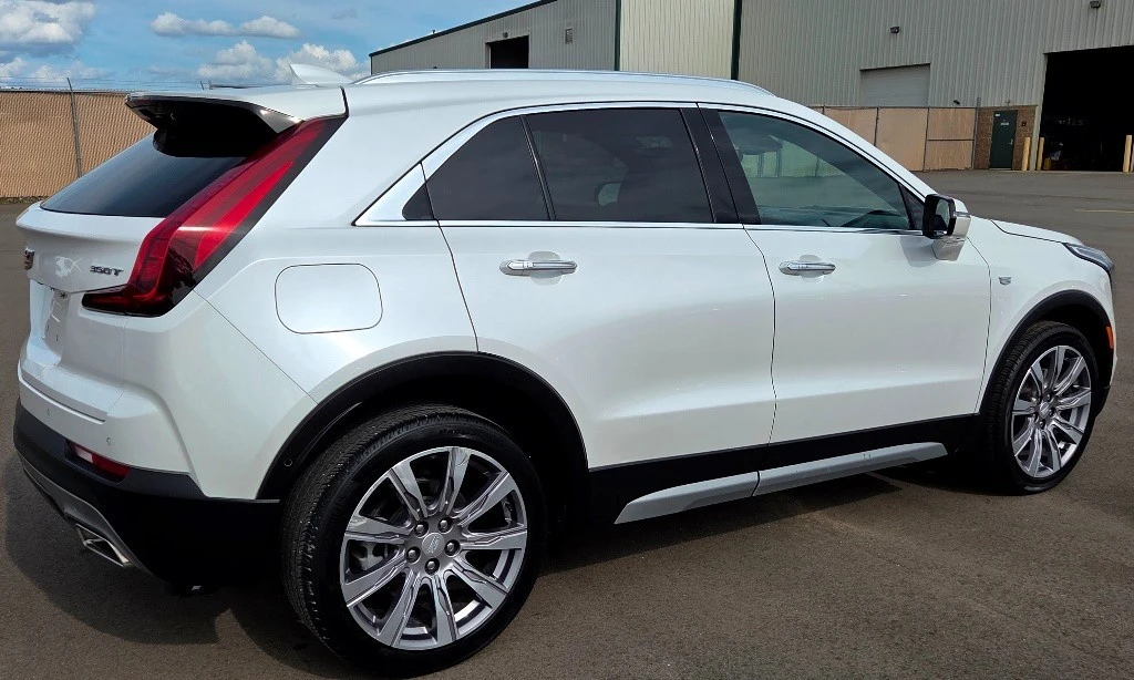 2022 Cadillac XT4 - Image 4 of 31