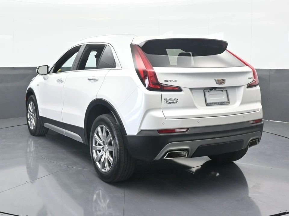 2022 Cadillac XT4 - Image 4 of 12