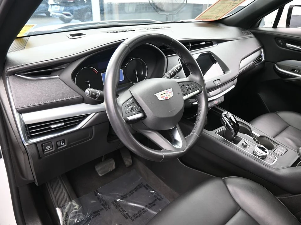 2022 Cadillac XT4 - Image 10 of 12
