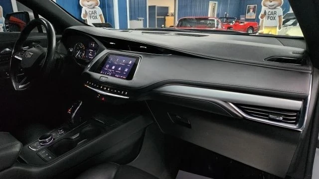 2022 Cadillac XT4 - Image 13 of 21