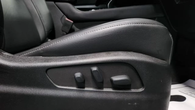 2022 Cadillac XT4 - Image 15 of 21