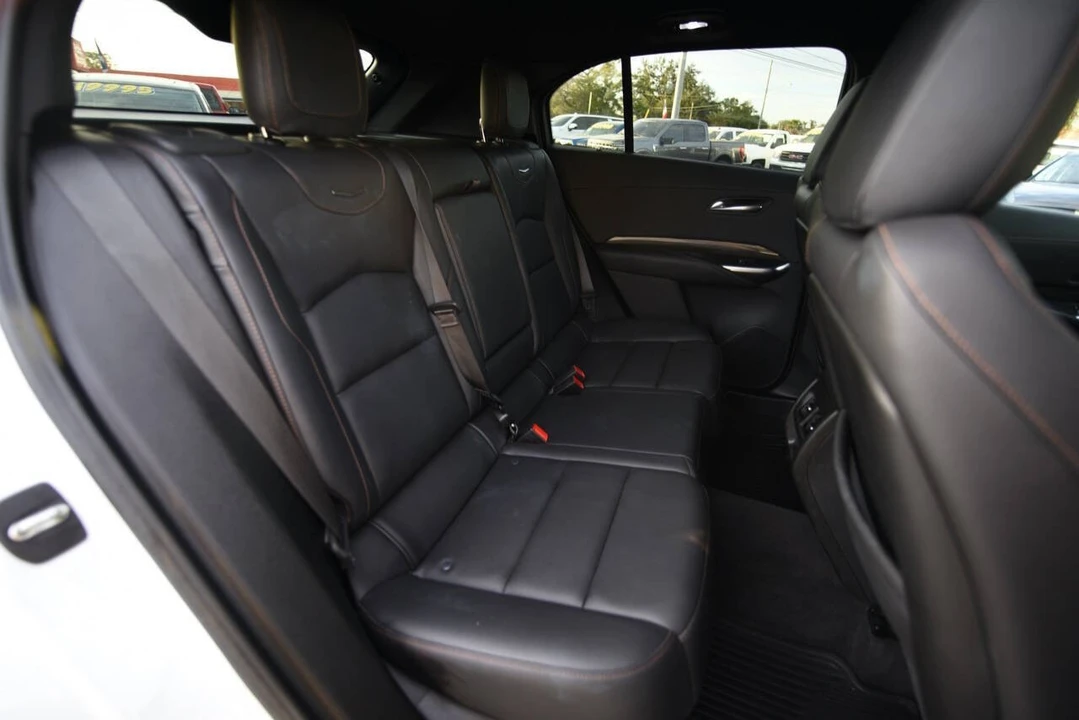 2022 Cadillac XT4 - Image 12 of 17