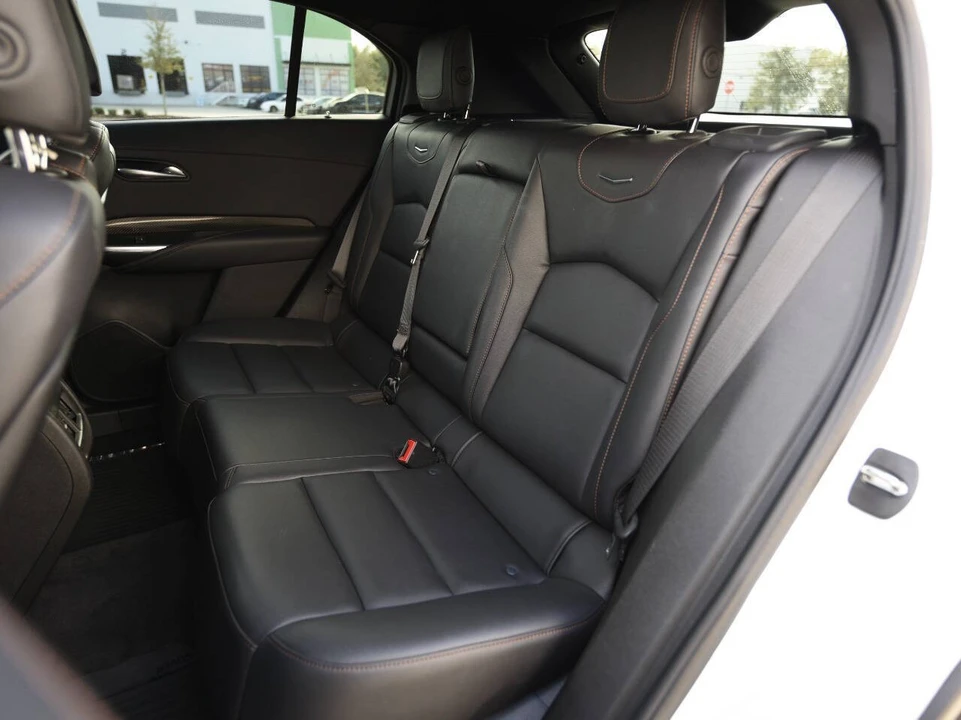 2022 Cadillac XT4 - Image 14 of 17