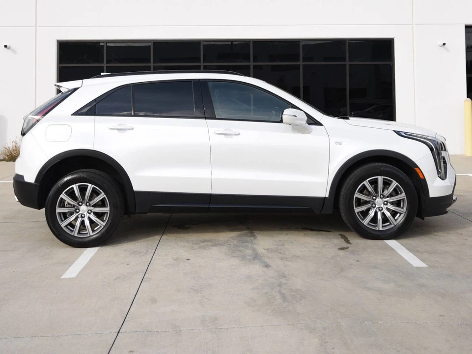 2022 Cadillac XT4 - Image 10 of 17