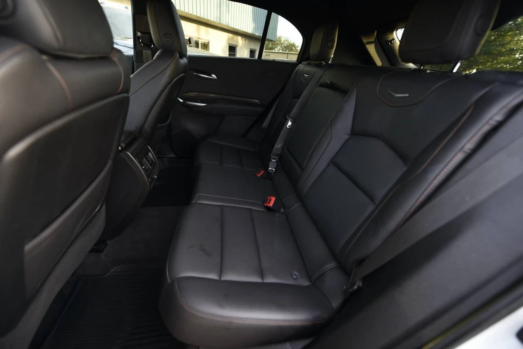 2022 Cadillac XT4 - Image 11 of 17