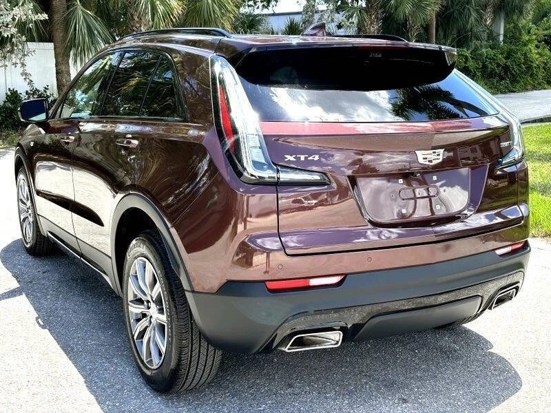 2022 Cadillac XT4 - Image 10 of 31