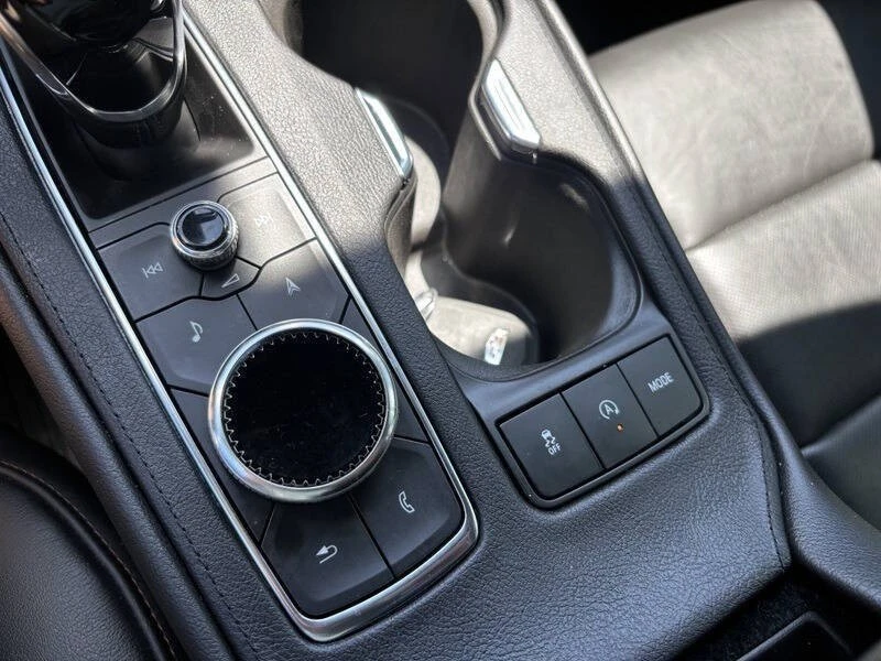 2022 Cadillac XT4 - Image 25 of 31