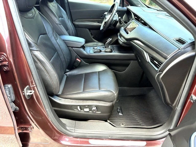2022 Cadillac XT4 - Image 19 of 31