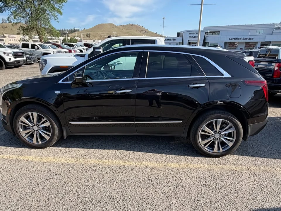 2022 Cadillac XT5 - Image 8 of 16