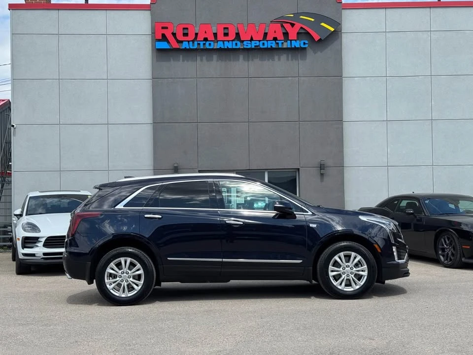 2022 Cadillac XT5 - Image 3 of 19