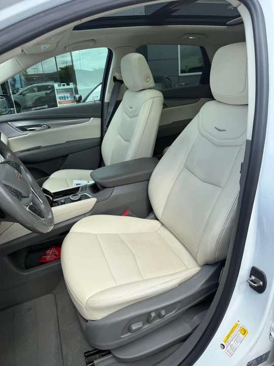2022 Cadillac XT5 - Image 8 of 13