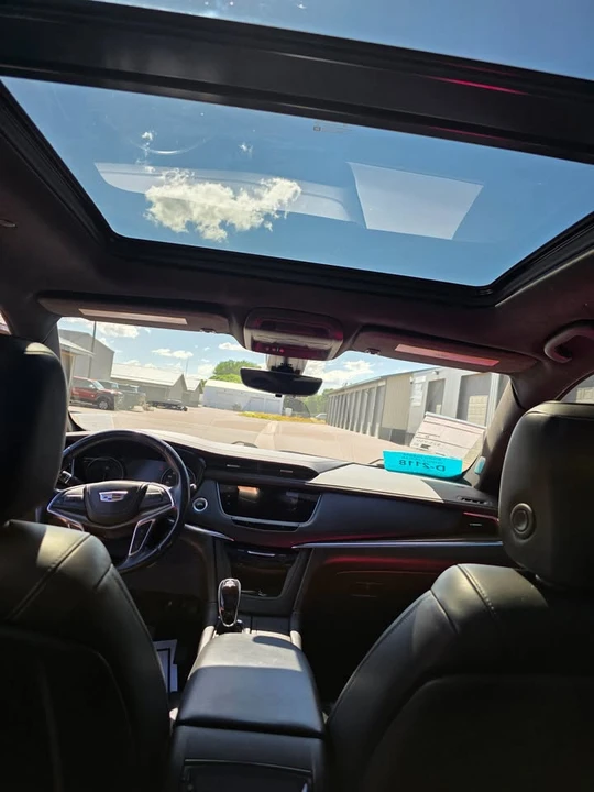 2022 Cadillac XT5 - Image 5 of 13