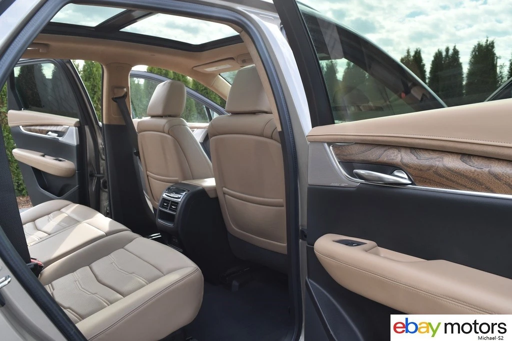 2022 Cadillac XT5 - Image 18 of 21