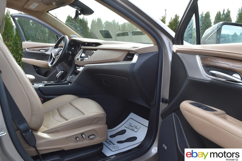 2022 Cadillac XT5 - Image 17 of 21