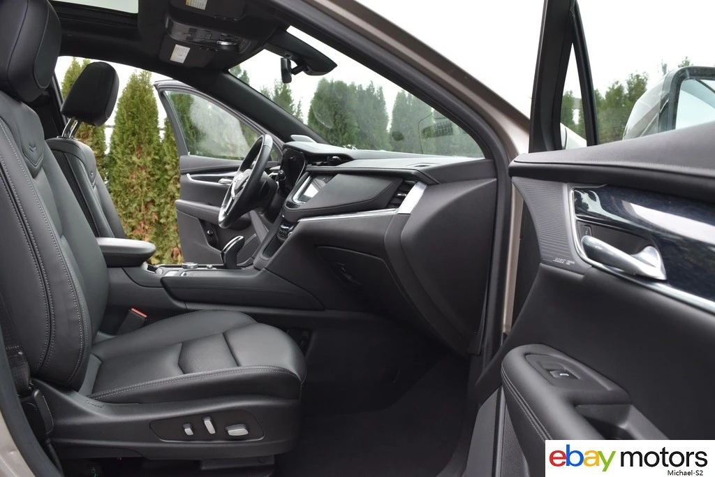 2022 Cadillac XT5 - Image 17 of 21