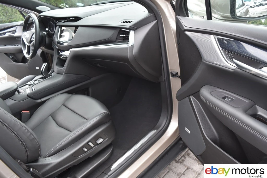 2022 Cadillac XT5 - Image 16 of 21