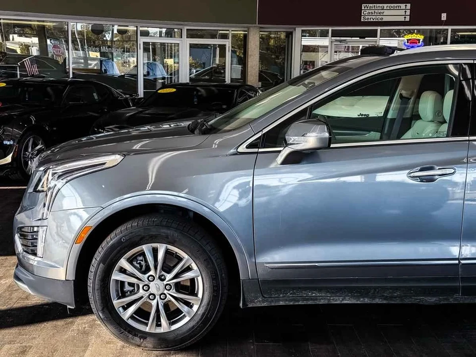 2022 Cadillac XT5 - Image 9 of 21