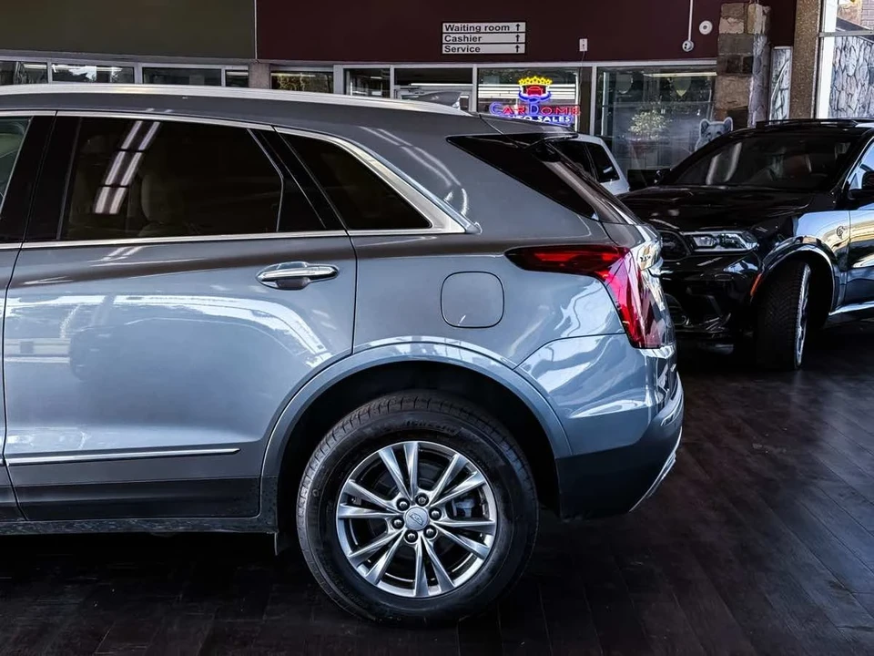 2022 Cadillac XT5 - Image 11 of 21