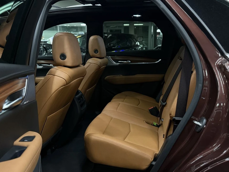2022 Cadillac XT5 - Image 16 of 21