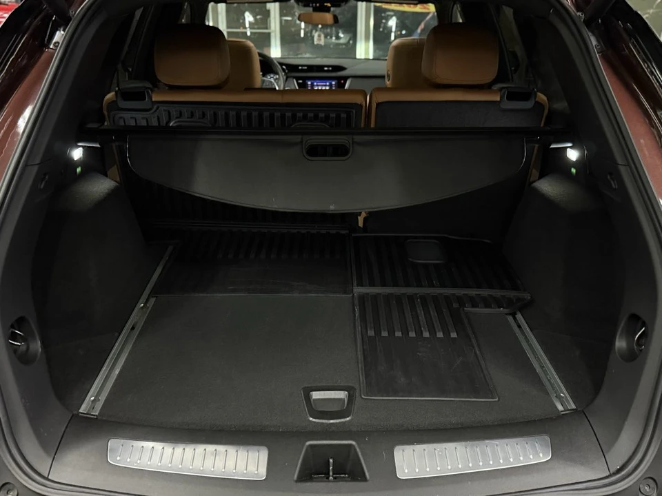 2022 Cadillac XT5 - Image 17 of 21