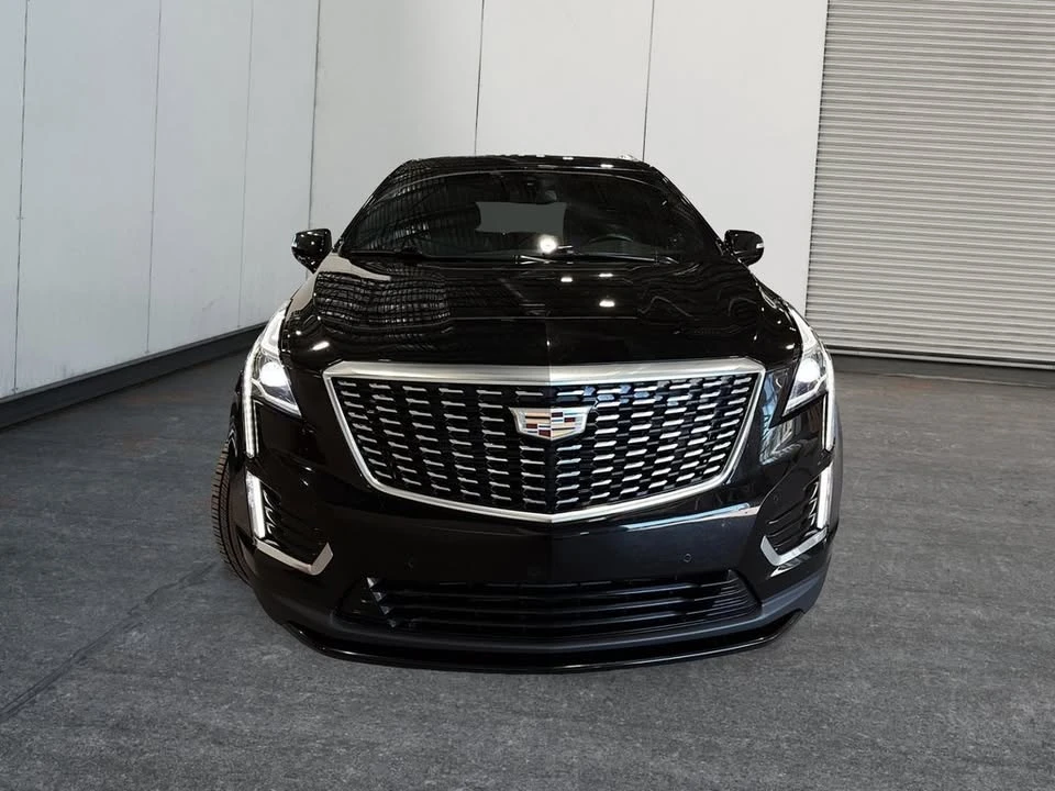 2022 Cadillac XT5 - Image 2 of 10