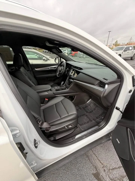 2022 Cadillac XT5 - Image 11 of 11