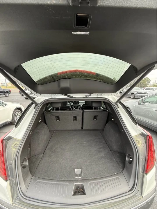 2022 Cadillac XT5 - Image 7 of 11