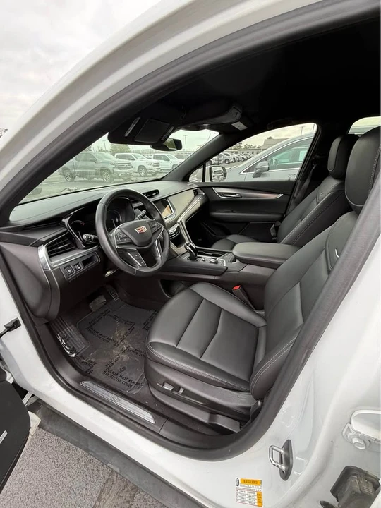 2022 Cadillac XT5 - Image 3 of 11