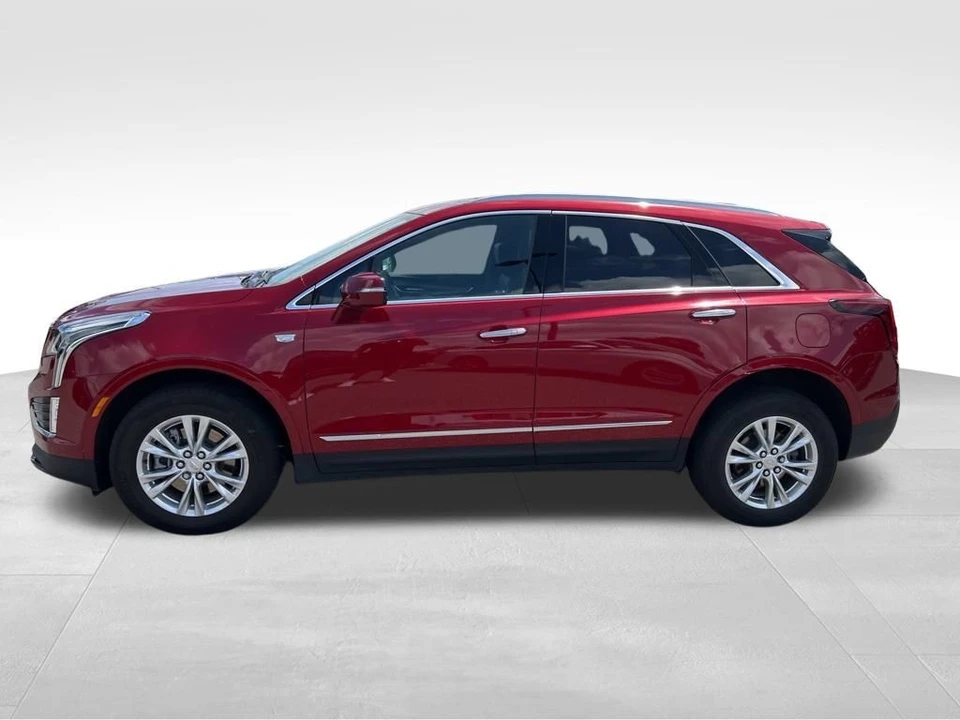 2022 Cadillac XT5 - Image 2 of 12