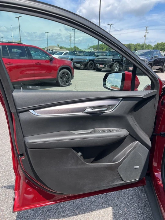 2022 Cadillac XT5 - Image 10 of 12
