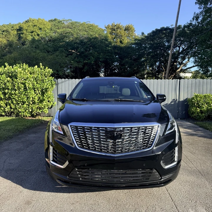 2022 Cadillac XT5 - Image 2 of 21
