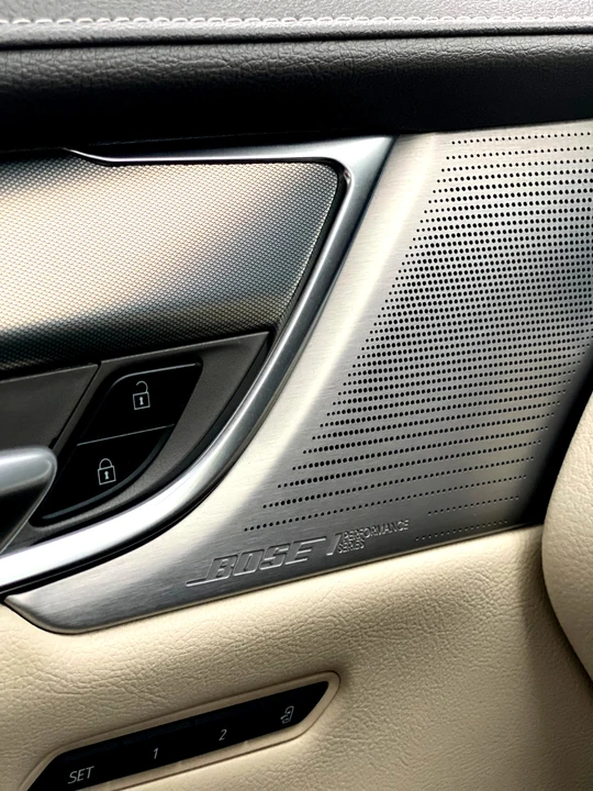 2022 Cadillac XT5 - Image 17 of 21