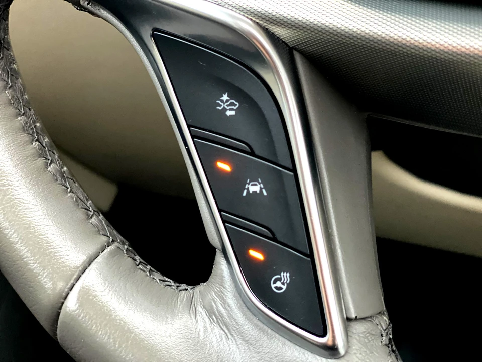 2022 Cadillac XT5 - Image 10 of 21