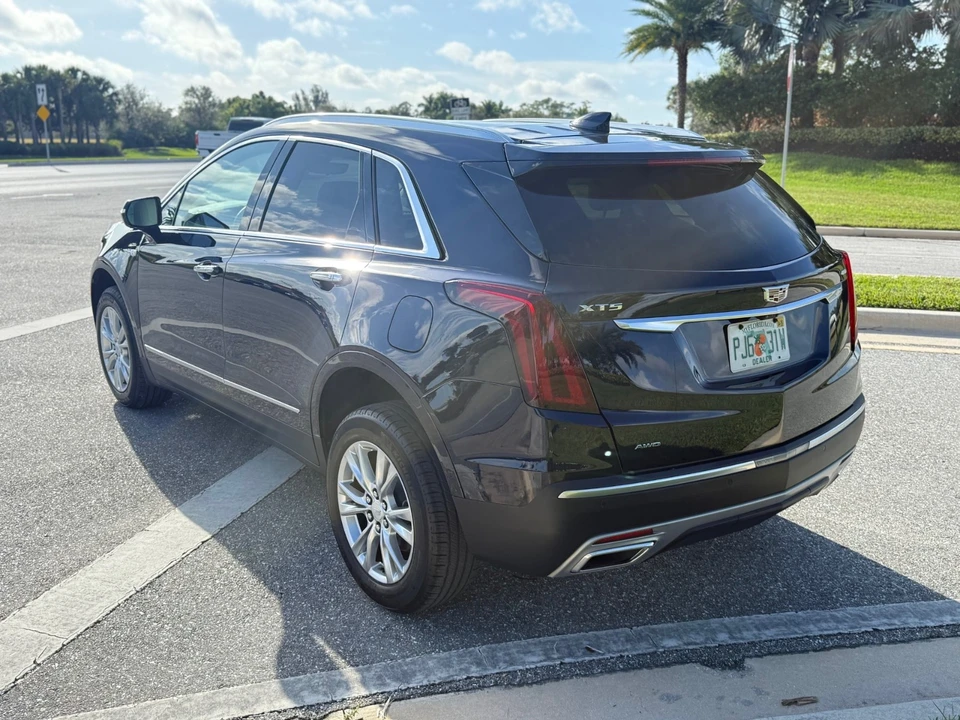 2022 Cadillac XT5 - Image 3 of 20