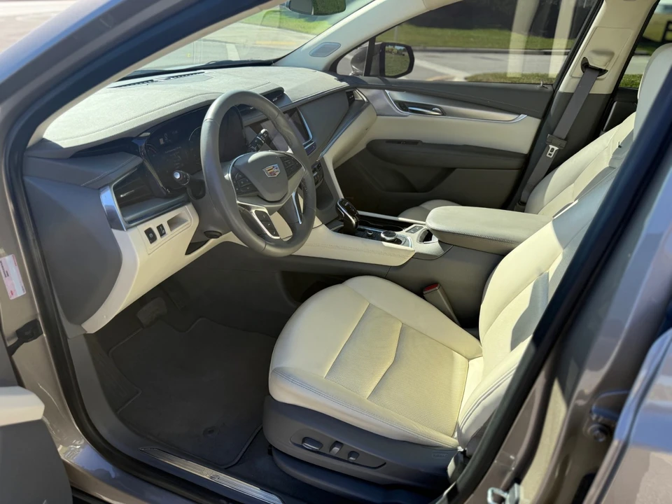 2022 Cadillac XT5 - Image 9 of 20
