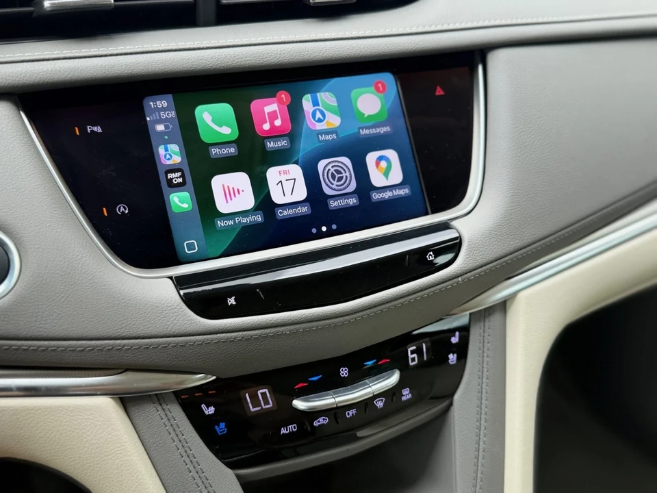 2022 Cadillac XT5 - Image 16 of 20