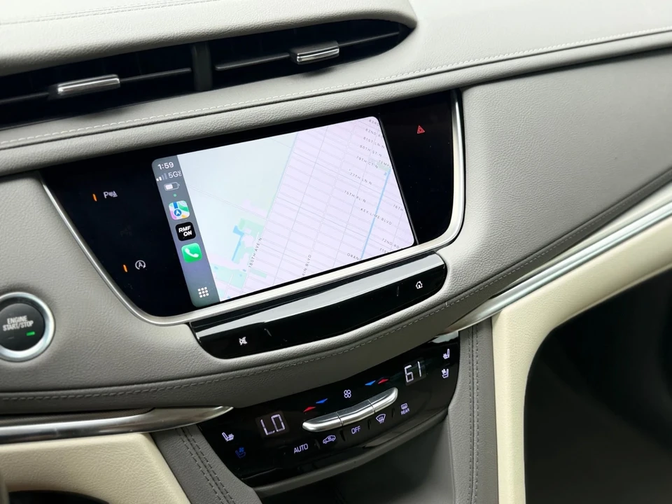 2022 Cadillac XT5 - Image 18 of 20