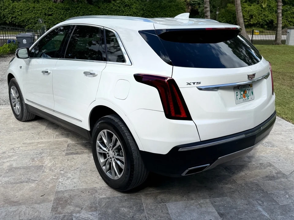 2022 Cadillac XT5 - Image 3 of 20