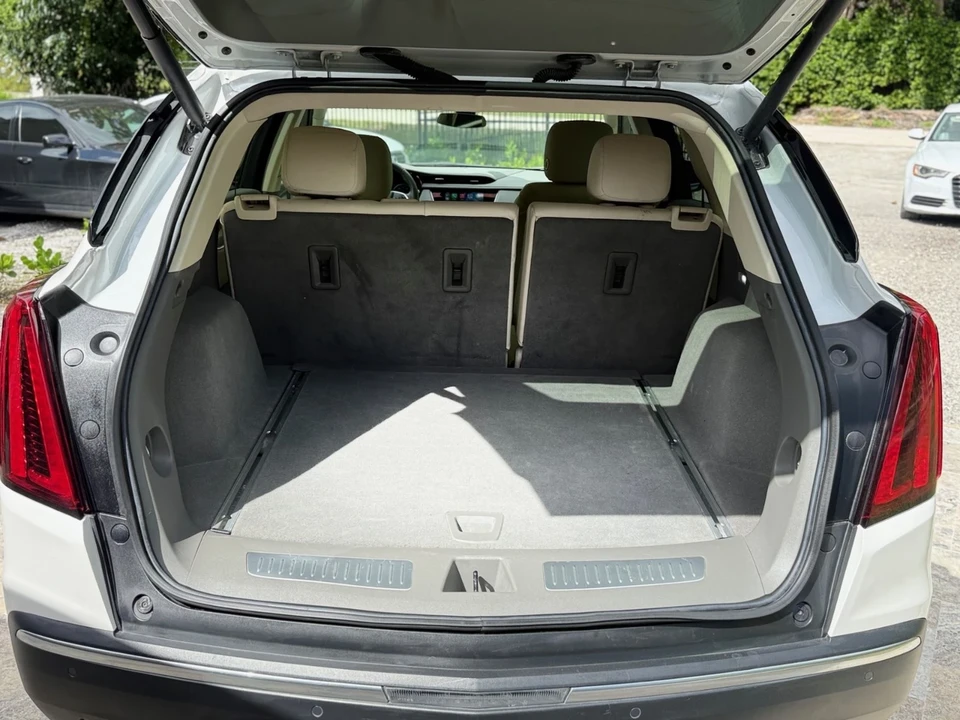 2022 Cadillac XT5 - Image 8 of 20