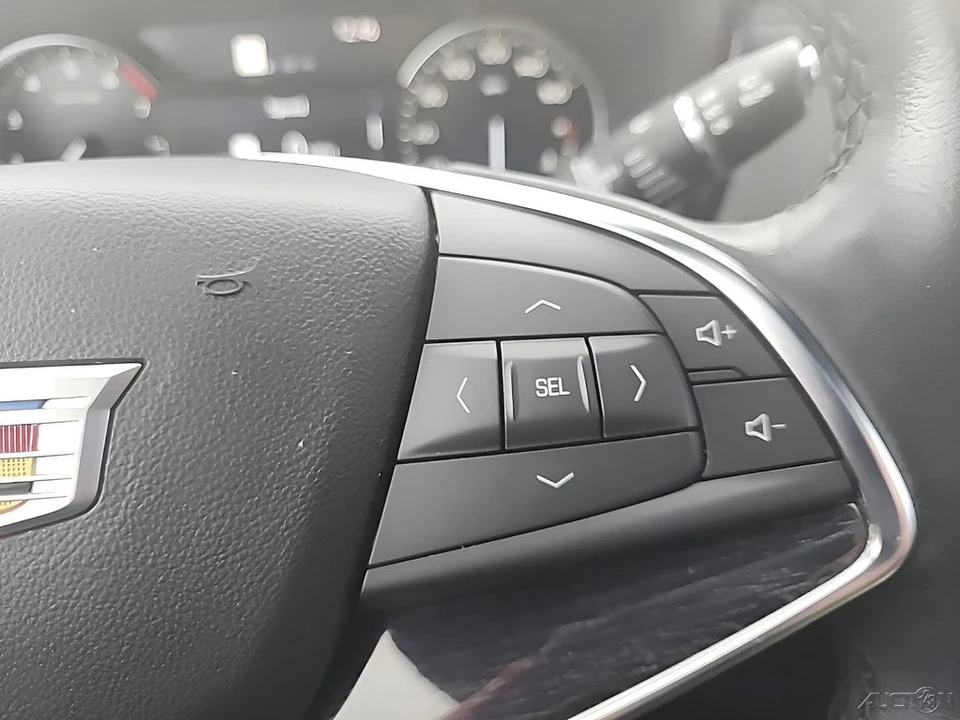 2022 Cadillac XT5 - Image 16 of 21