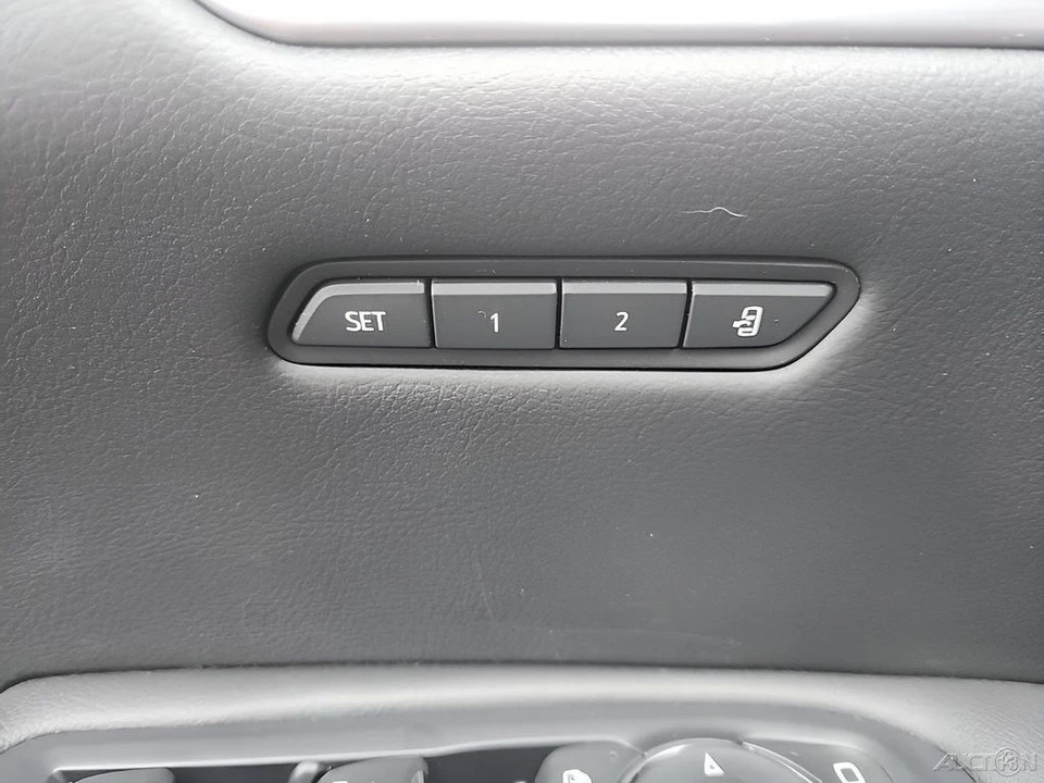2022 Cadillac XT5 - Image 13 of 21