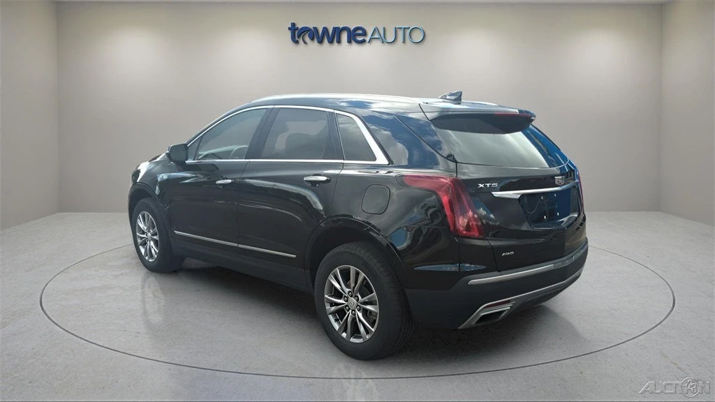 2022 Cadillac XT5 - Image 3 of 12