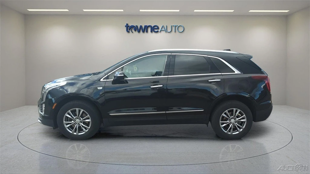2022 Cadillac XT5 - Image 2 of 12