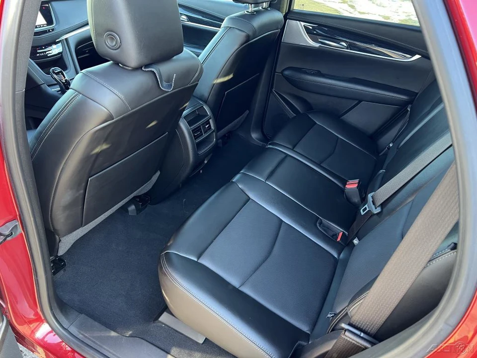 2022 Cadillac XT5 - Image 12 of 12