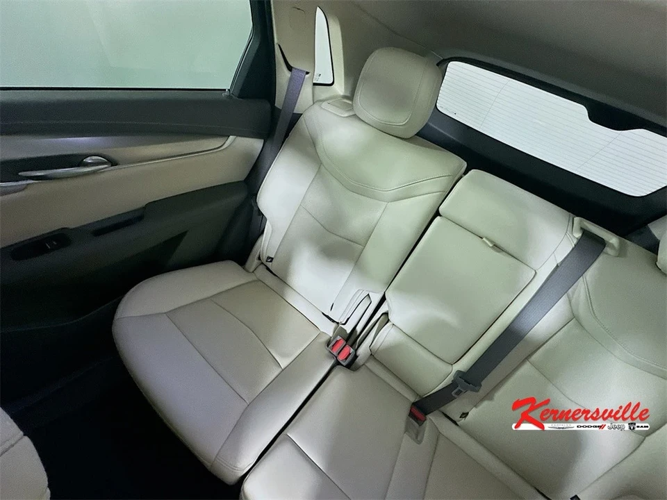 2022 Cadillac XT5 - Image 12 of 21