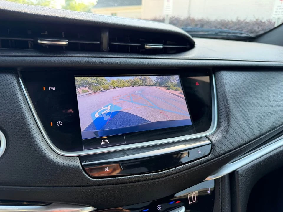 2022 Cadillac XT5 - Image 8 of 16