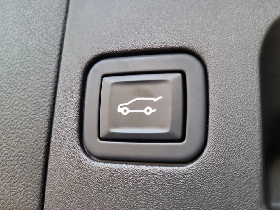 2022 Cadillac XT5 - Image 9 of 12